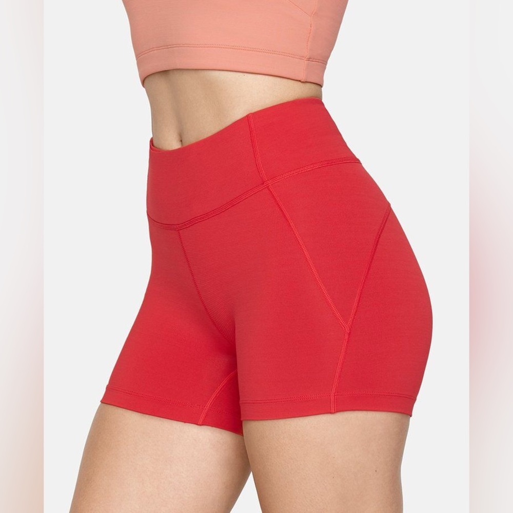 Outdoor voices flex short 3.5’